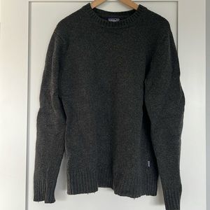 Men’s Patagonia wool sweater